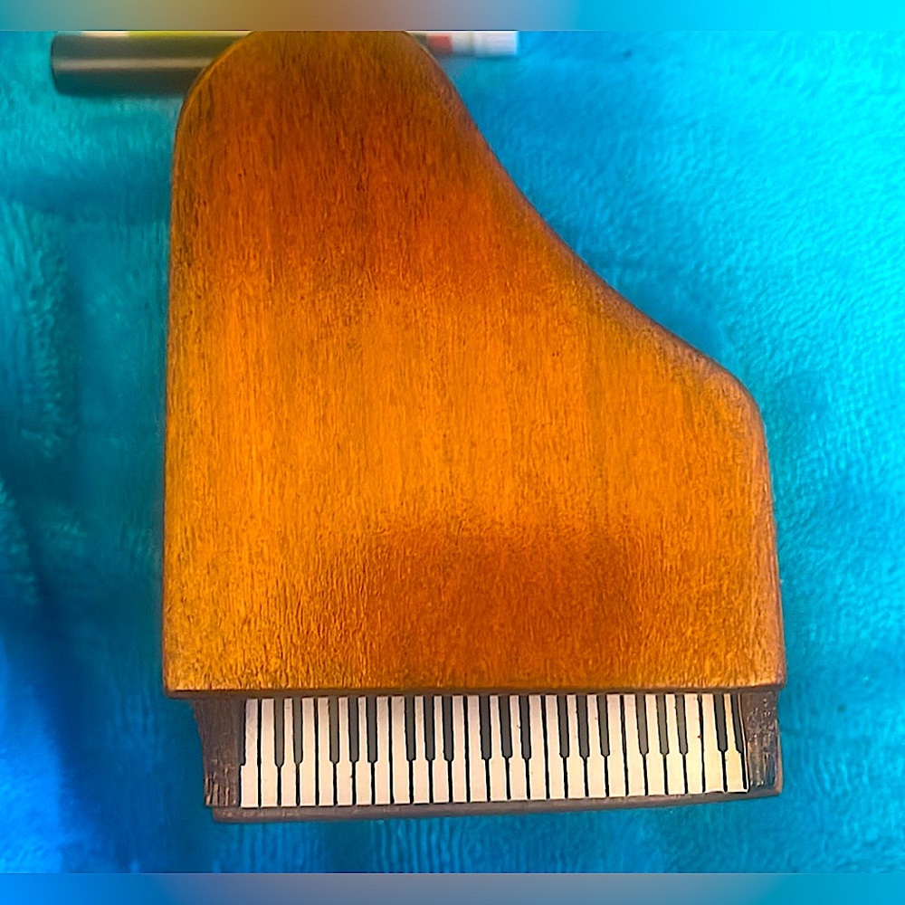 Miniature Wooden dollhouse piano vintage no flaws